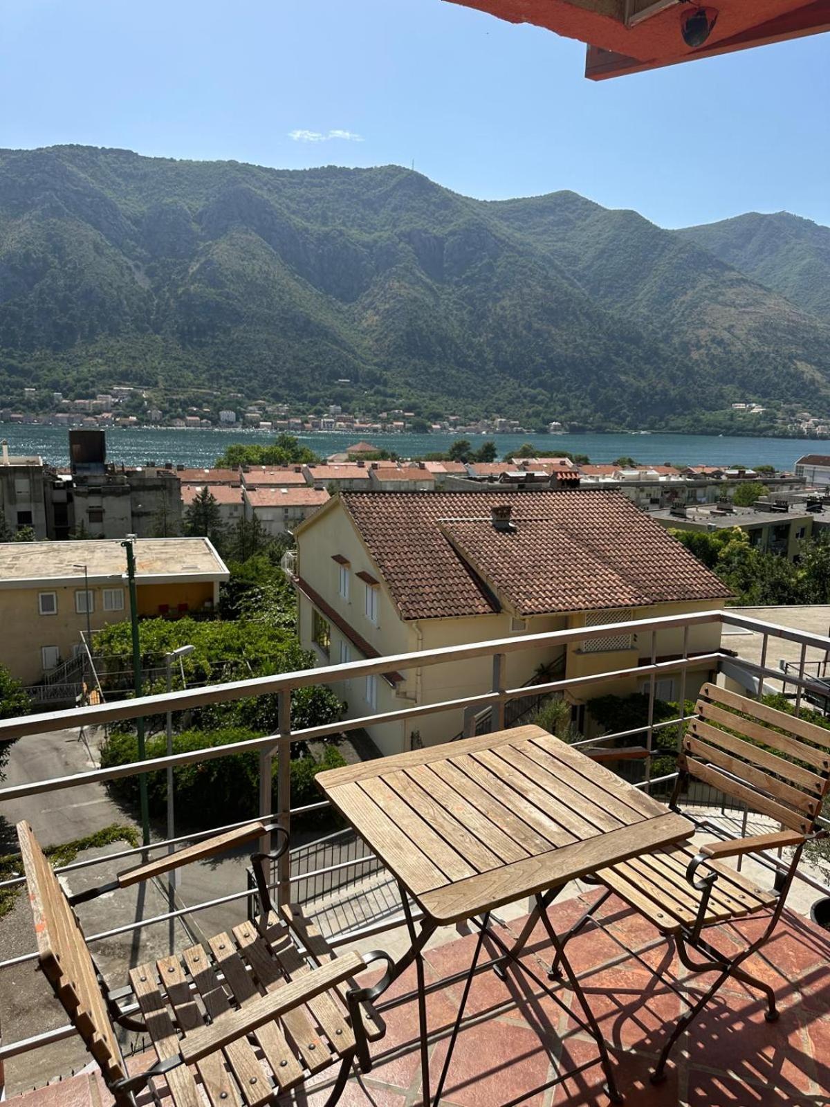 Themis Apart Hotel Kotor Exteriér fotografie