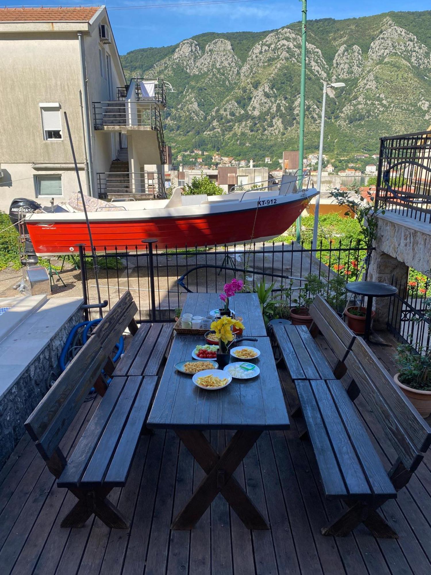 Themis Apart Hotel Kotor Exteriér fotografie