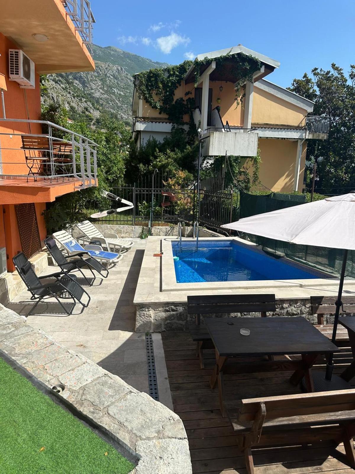 Themis Apart Hotel Kotor Exteriér fotografie