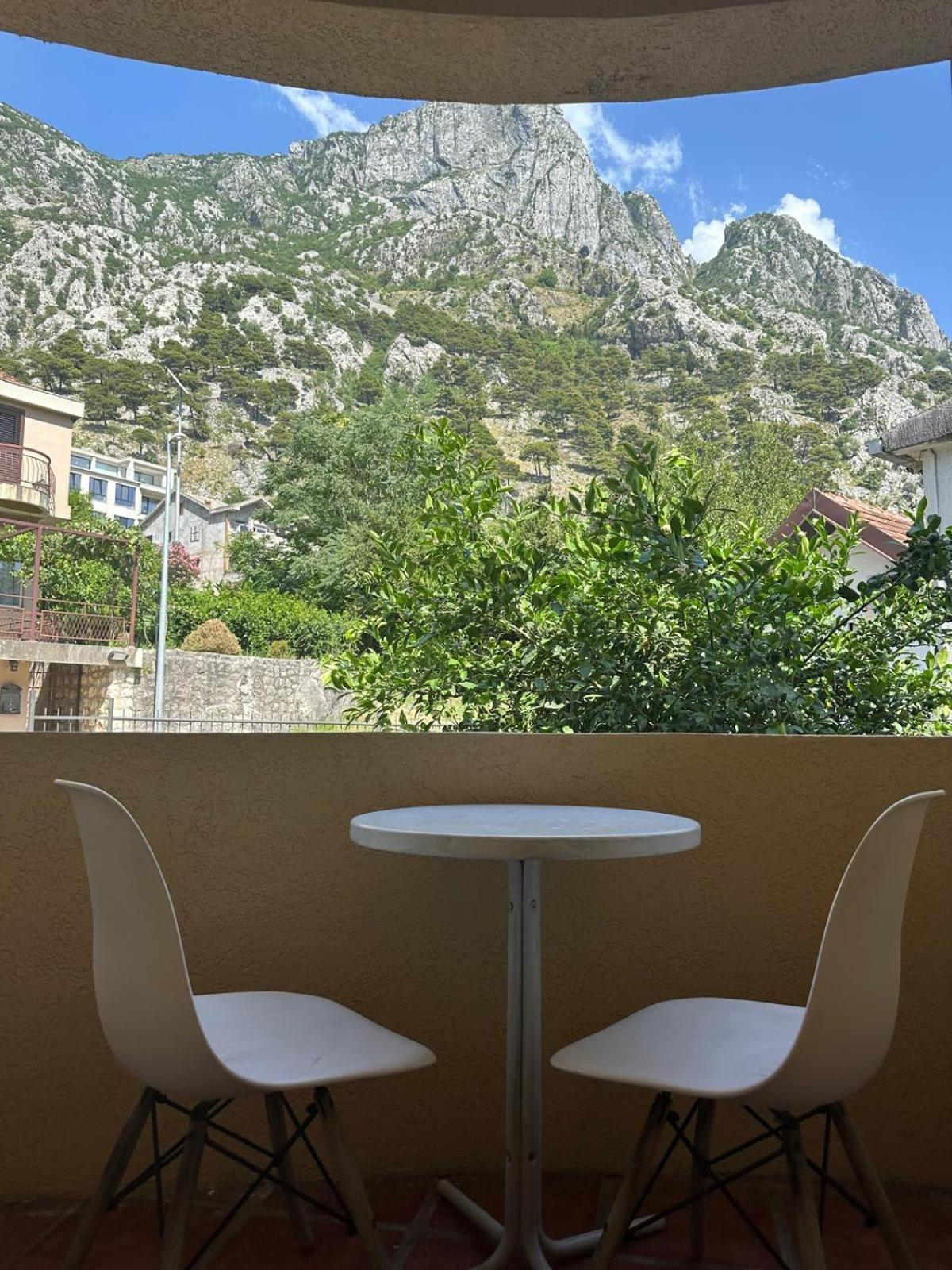 Themis Apart Hotel Kotor Exteriér fotografie